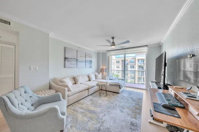 Flagler Pointe Unit 809 photo 6