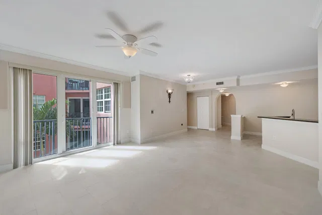 The Astor Unit 314 photo 11
