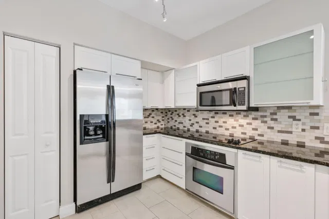 The Astor Unit 314 photo 13