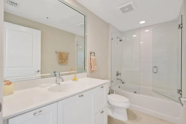 The Astor Unit 314 photo 36