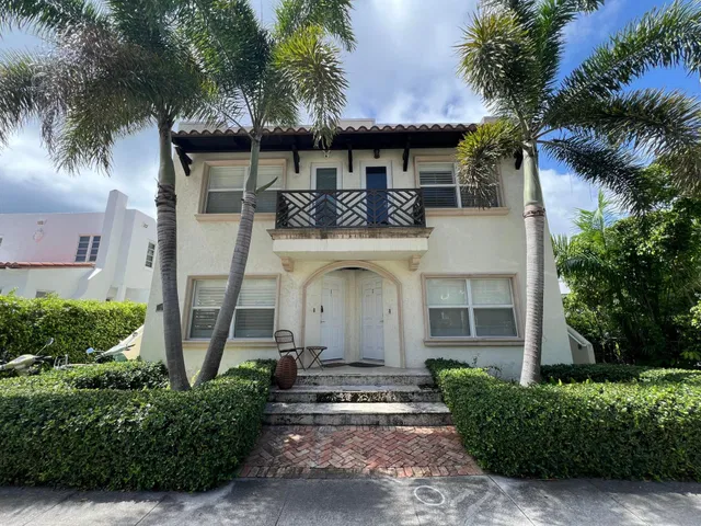 252 Oleander Avenue #4