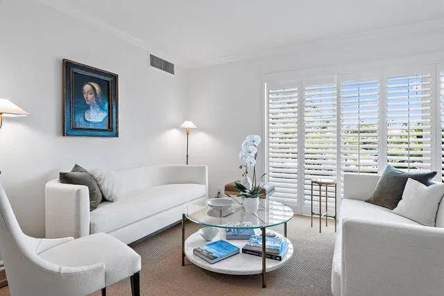 Palm Beach Towers, Palm Beach Unit 124 B photo 2