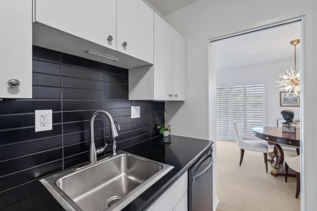 Palm Beach Towers, Palm Beach Unit 124 B photo 8