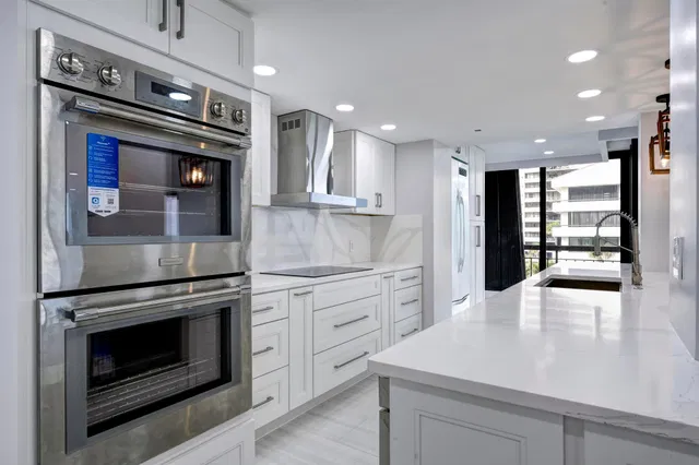 4000 N Ocean Singer Island Unit 301 photo 4