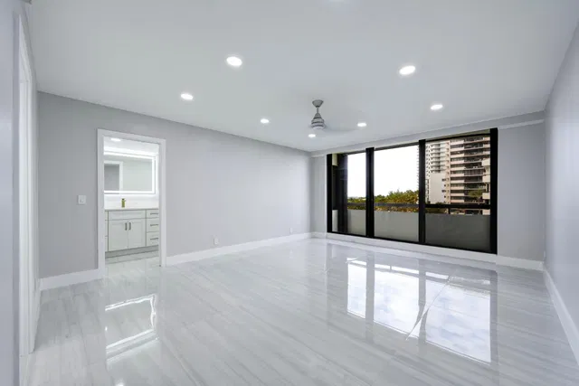 4000 N Ocean Singer Island Unit 301 photo 9