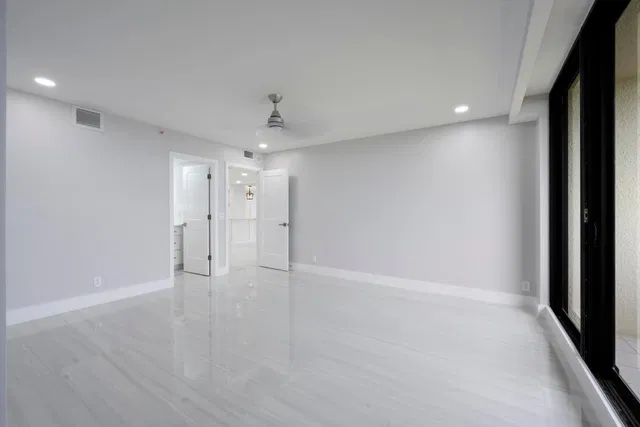 4000 N Ocean Singer Island Unit 301 photo 16