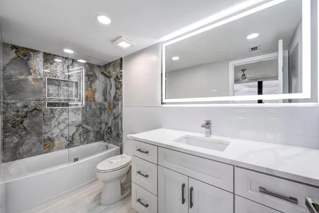4000 N Ocean Singer Island Unit 301 photo 17