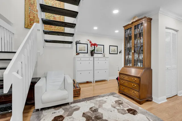  Residence photo 8
