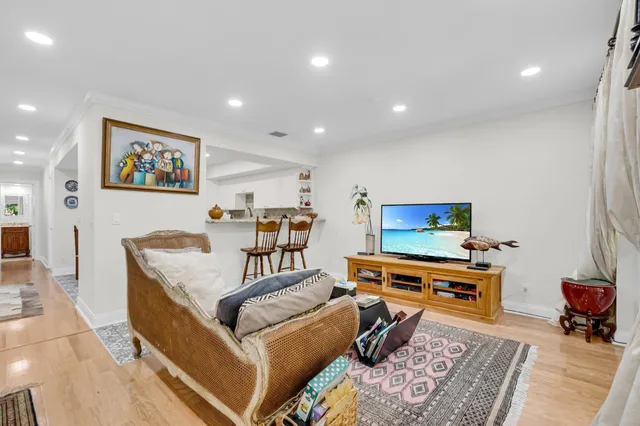  Residence photo 17