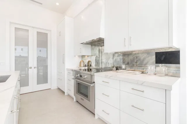 Palm Beach Towers, Palm Beach Unit 606a photo 9