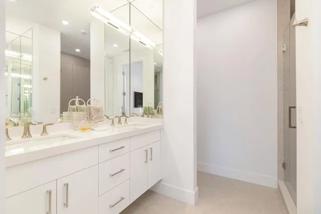 Palm Beach Towers, Palm Beach Unit 606a photo 14