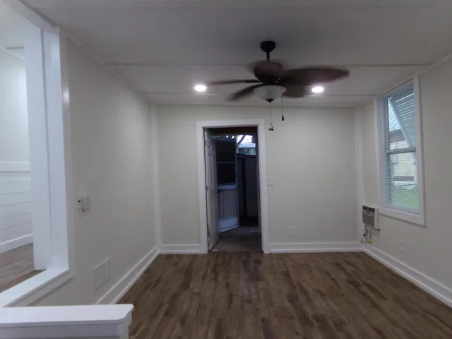Residence photo 3
