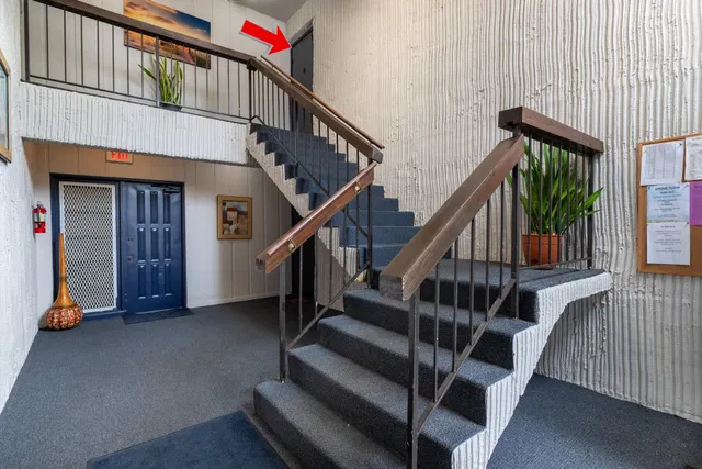 Unit 221 photo 25