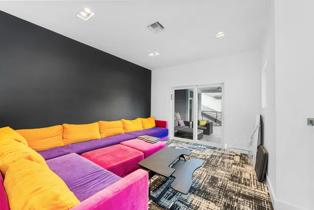 Residence photo 29