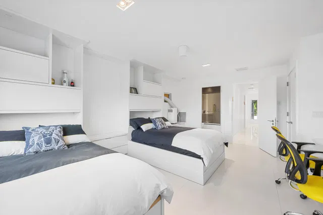 Residence photo 47