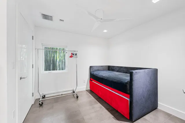 Residence photo 57