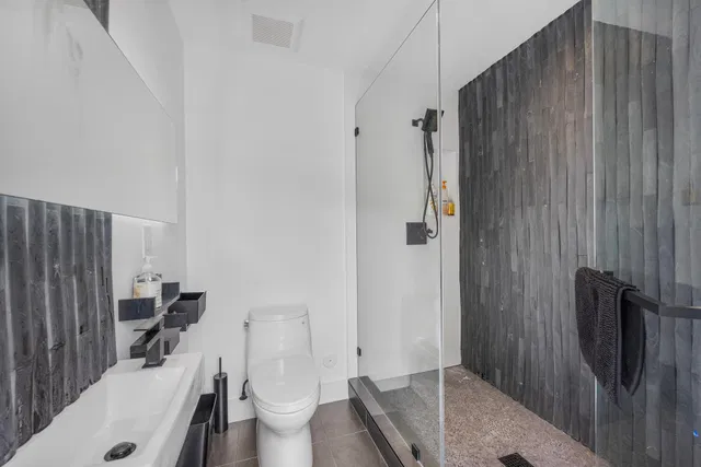 Residence photo 75