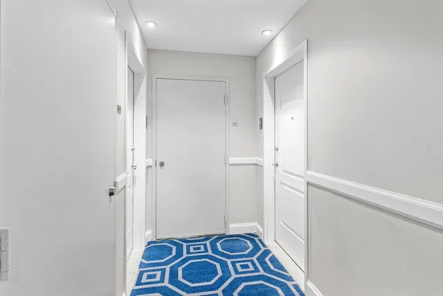 One City Plaza Unit 1524 photo 4