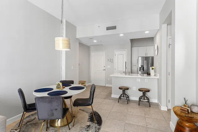 One City Plaza Unit 1524 photo 9