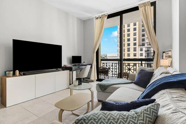 One City Plaza Unit 1524 photo 11