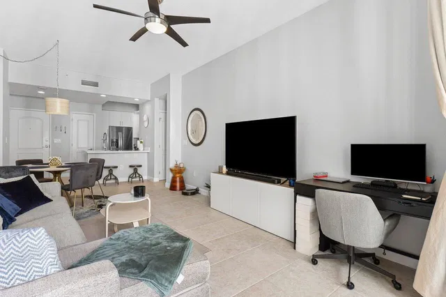 One City Plaza Unit 1524 photo 12