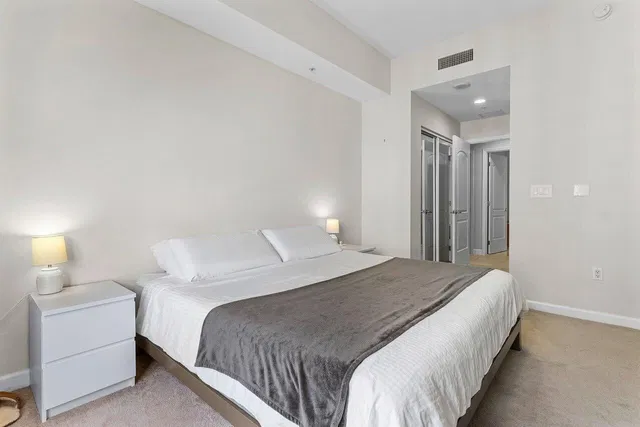 One City Plaza Unit 1524 photo 14