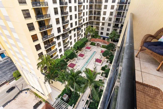 One City Plaza Unit 1524 photo 20