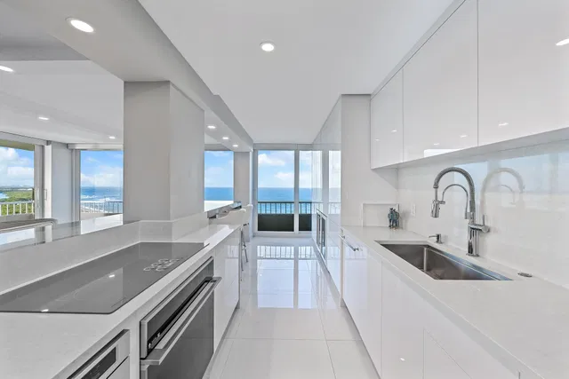 Water Glades Unit 19c photo 15