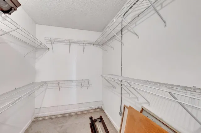 Unit 267 photo 51