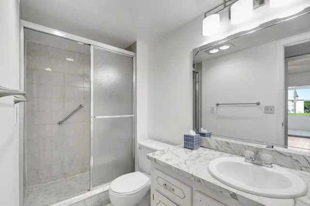 Unit 267 photo 54