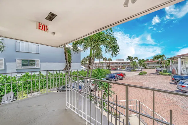 Unit 4120 photo 33