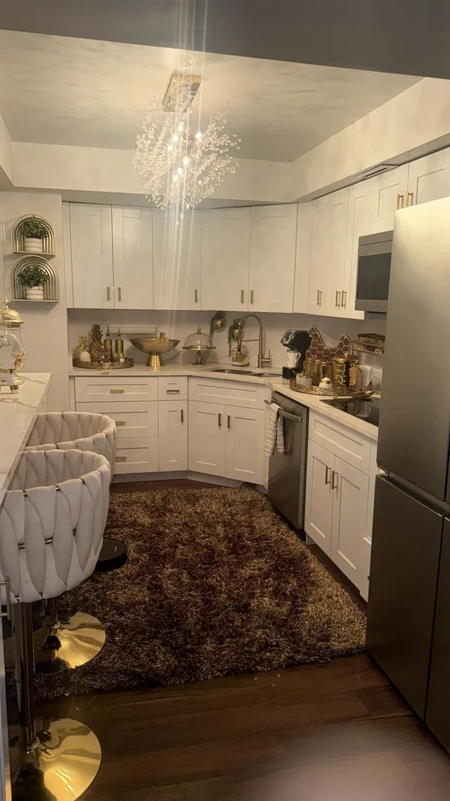 Presidential Place Unit 705 photo 9