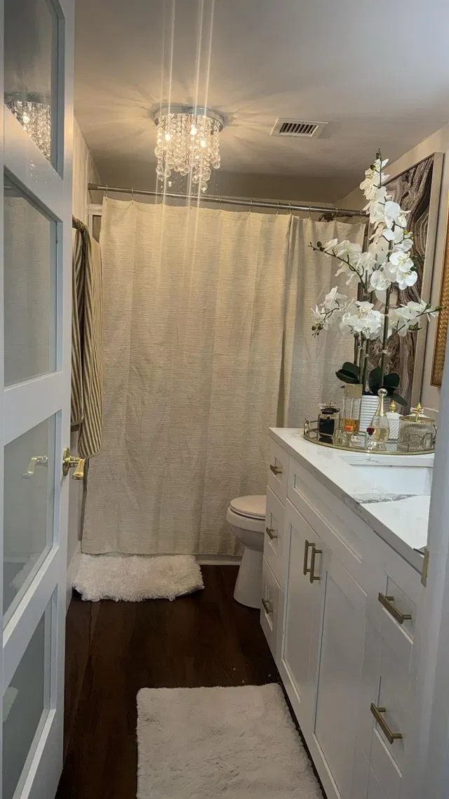 Presidential Place Unit 705 photo 16