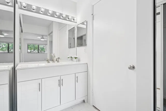  Unit 192 photo 16