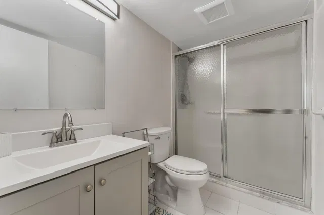 Unit 306 photo 13