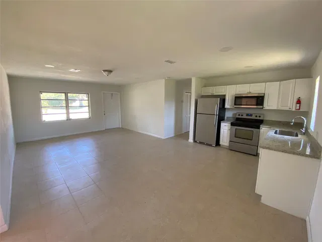 West Palm Beach Residence photo 2