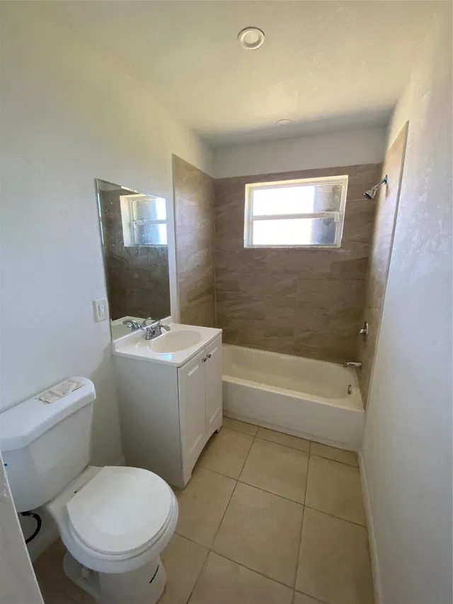 West Palm Beach Residence photo 10