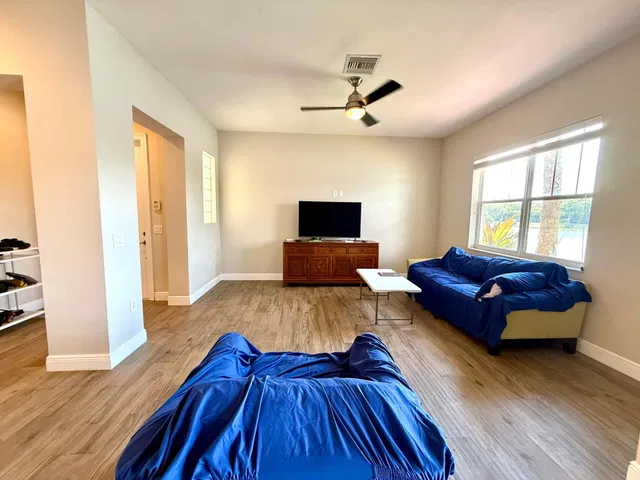 Cityside West Palm Beach Unit 1 photo 4