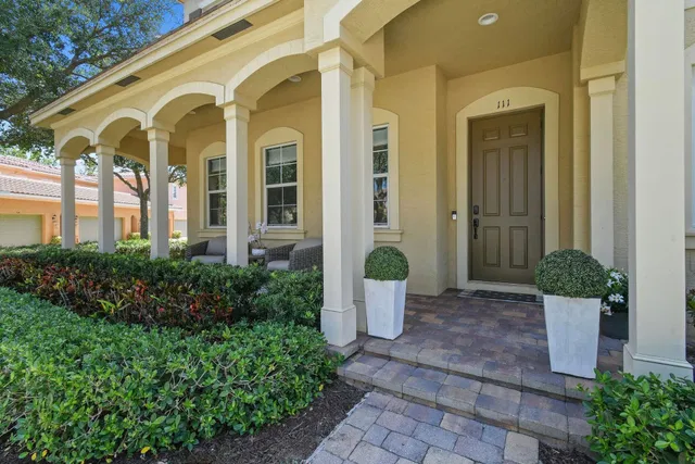 Canterbury Place Residence photo 6