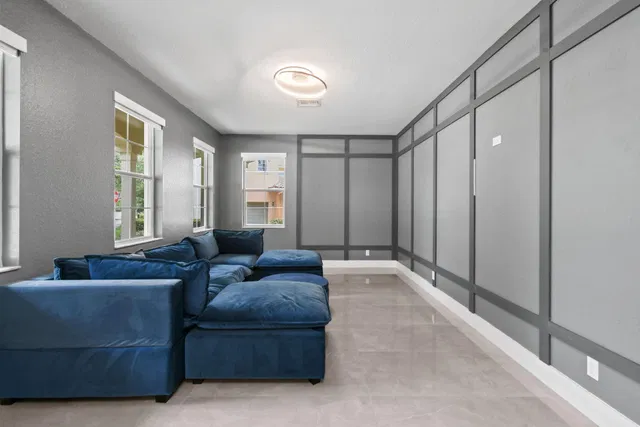 Canterbury Place Residence photo 9