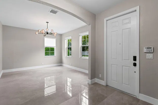 Canterbury Place Residence photo 10