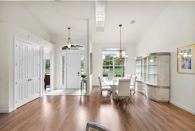  Residence photo 11