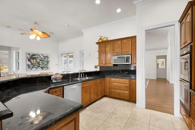  Residence photo 23