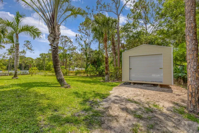  Residence photo 90