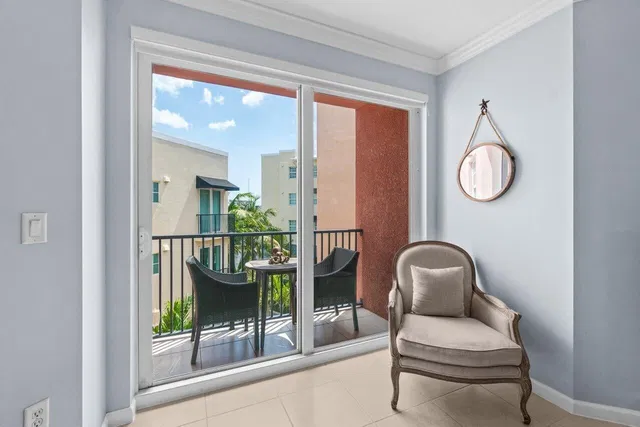The Astor Unit 415 photo 5
