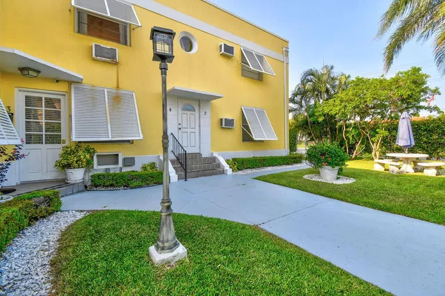 Residence photo 9