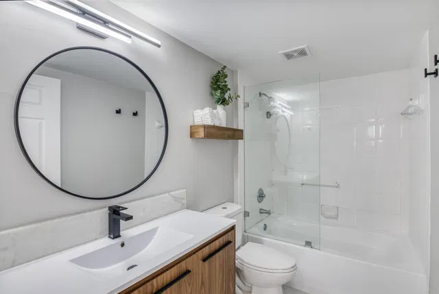 The Tower Condominium at Cityplace Unit 804 photo 9