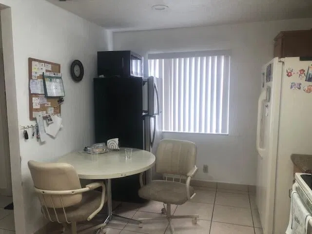  Unit 401 photo 8