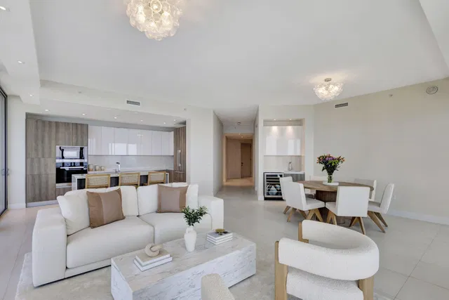 Amrit Ocean Resort & Residences Unit H1504 photo 9