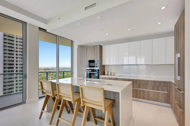 Amrit Ocean Resort & Residences Unit H1504 photo 10